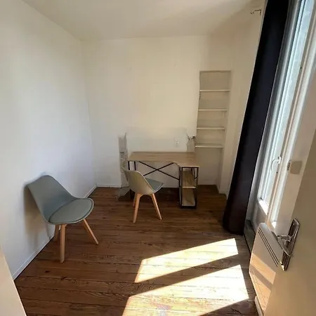 Avec Balcon Proche Du Centre. * Périgueux