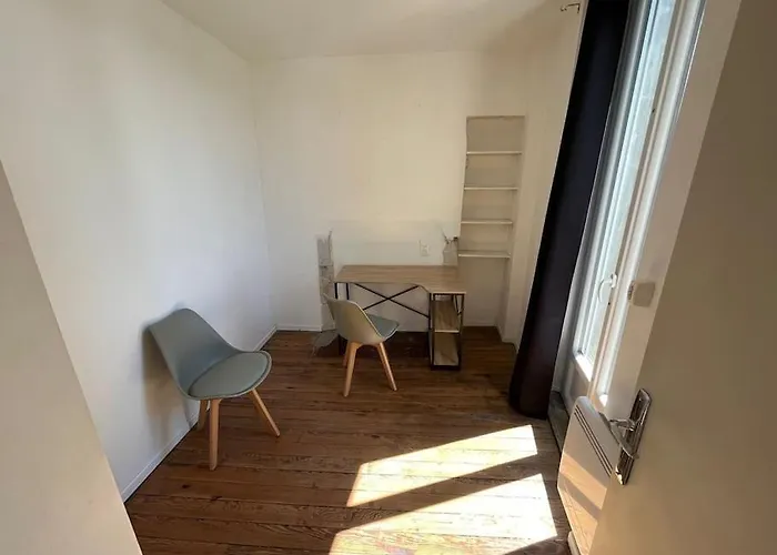 Avec Balcon Proche Du Centre. * Périgueux